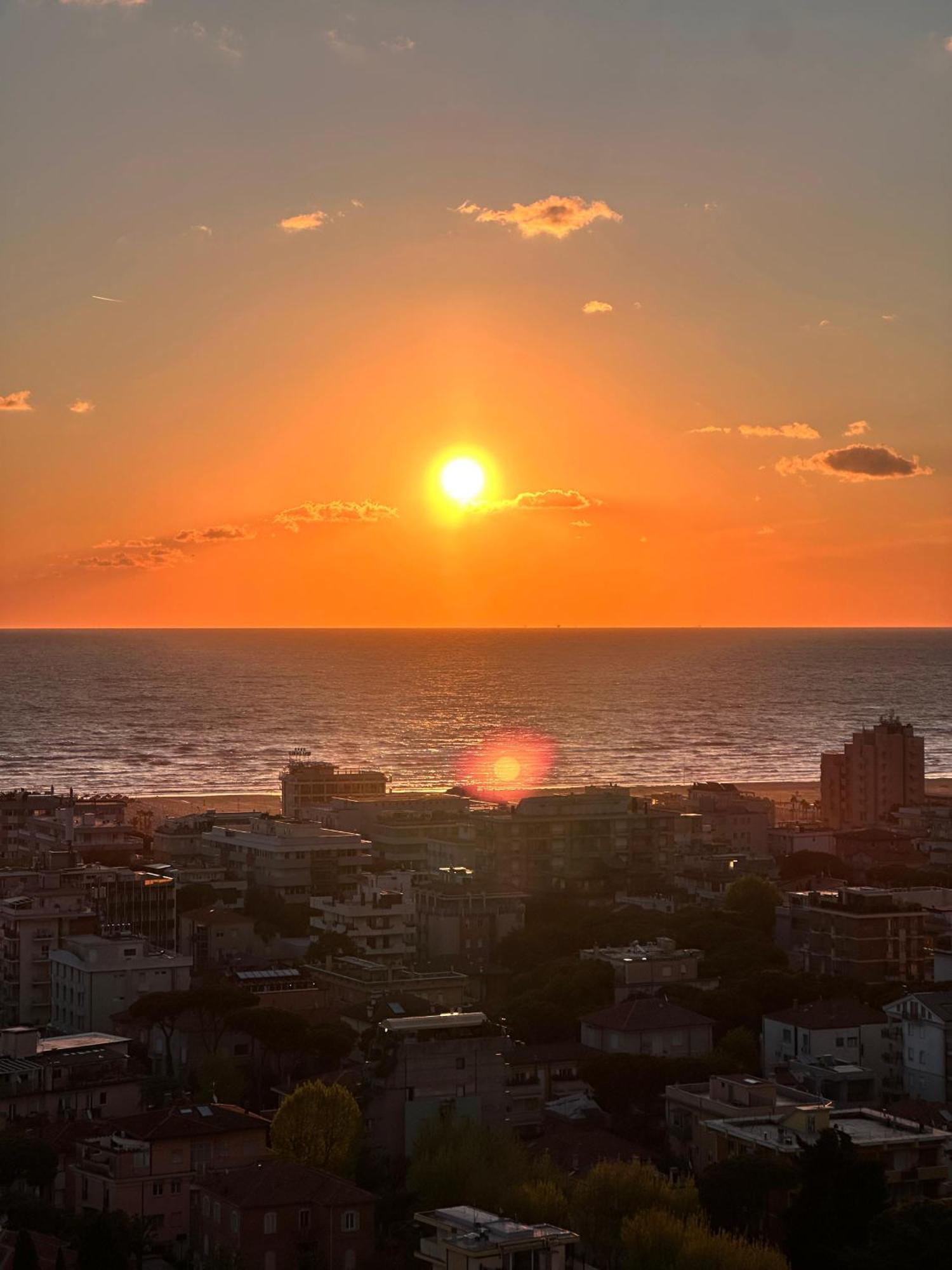 Panoramico Appartamento Vista Mare Rimini Exteriér fotografie